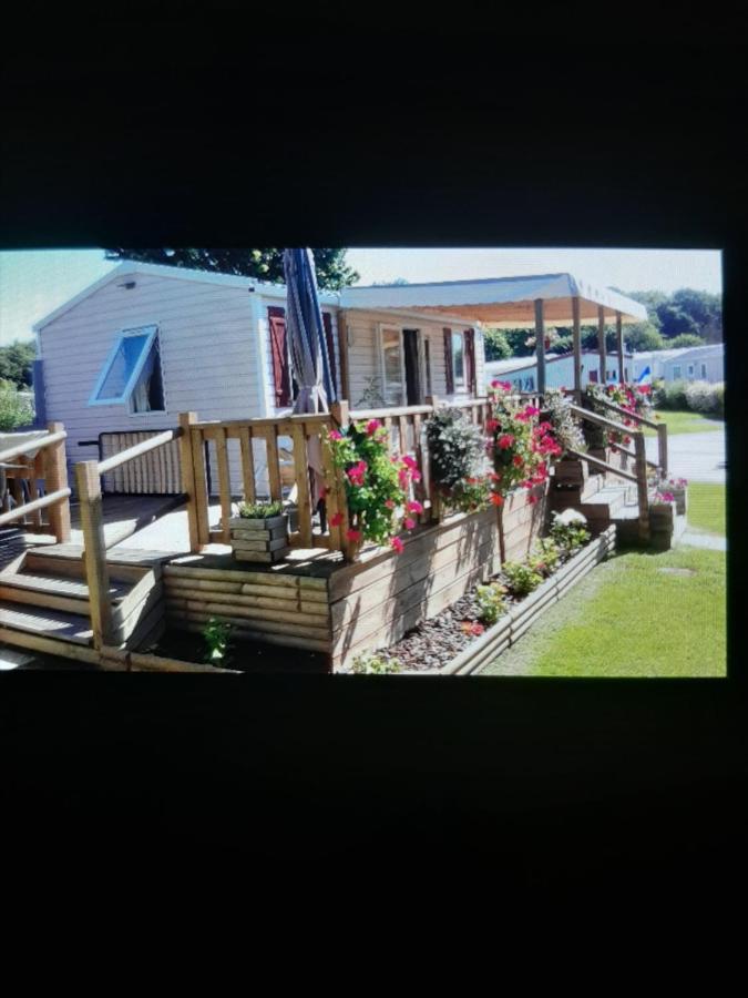 Provost 126 Hotel Litteau Екстериор снимка